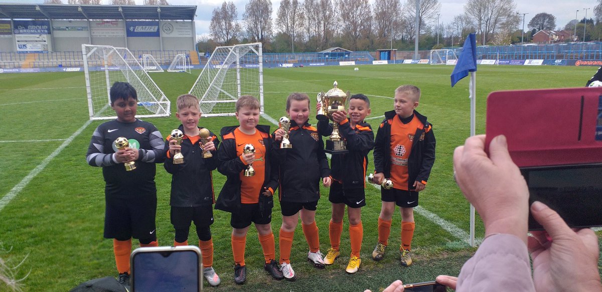 stacey (@lukemummy) on Twitter photo So proud of my girl and her team winning the Martyn hett final big thank you #emjfl for making it happen #oldhamcommunityfc <a href="/holyrosaryY3/">Holy Rosary Y3 - St Anne</a> <a href="/HolyRosaryhead/">MrsCavanagh</a> <a href="/EMJFL/">EMJFL</a> <a href="/OldhamCommFC/">Oldham Community FC</a> So proud of my girl and her team winning the Martyn hett final big thank you #emjfl for making it happen #oldhamcommunityfc <a href="/holyrosaryY3/">Holy Rosary Y3 - St Anne</a> <a href="/HolyRosaryhead/">MrsCavanagh</a> <a href="/EMJFL/">EMJFL</a> <a href="/OldhamCommFC/">Oldham Community FC</a>