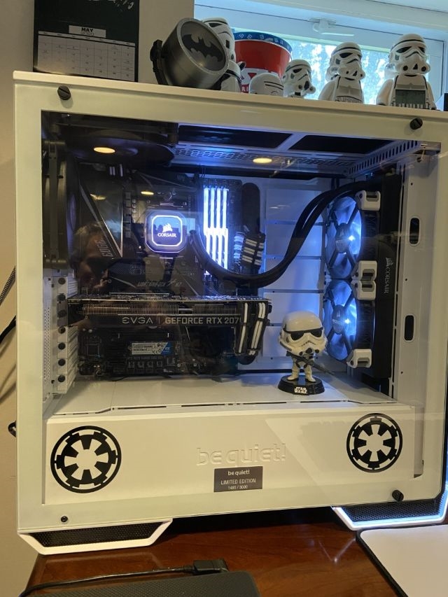 microcenter's tweet image. #MayTheFourth be with you! This Stormtrooper couldn’t help but build a matching Stormtrooper PC. Check it out here 👉 micro.center/qwf