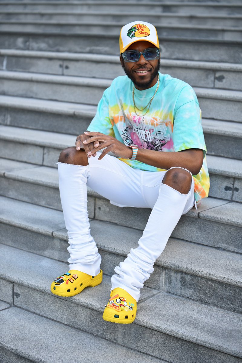 POLO_errday's tweet photo. Just Be Me...
“Crocs Ambassador Campaign Program”
@Crocs
#classiccrocs
#Sponsored
#instastyle #ootd #styleinspiration #fashion #fashionable #fashionista #vintage #streetstyle #styleblogger https://t.co/6kaxrUrHZZ