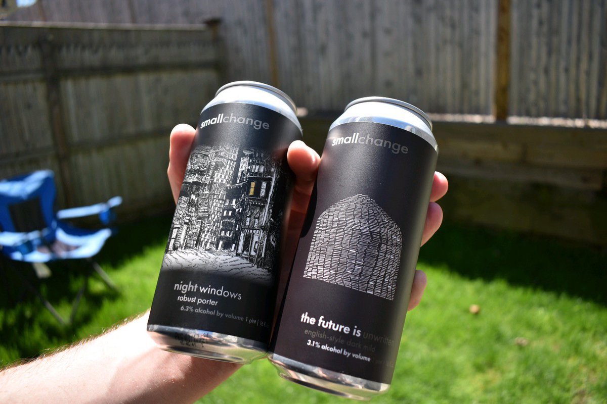 SmallChangeBeer's tweet image. On this #maythe4th we want to remind you that you can join the Dark Side anytime of the year! Find our dark mild in stores seasonally, and our porter is available year-round. Dark beer season is any season now!
#somervillema #porter #darkmild #craftbeer #craftcans #smallchange