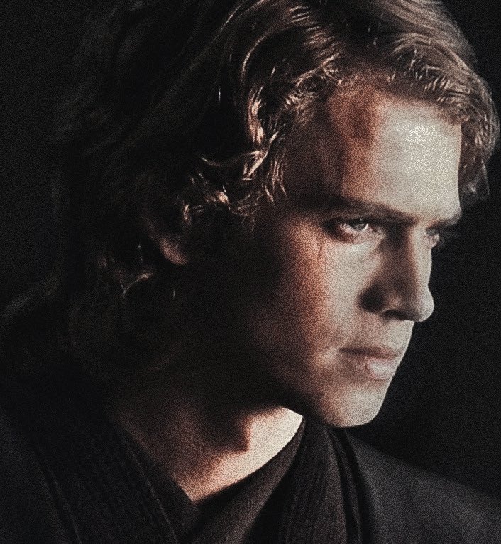 cinephiIie's tweet photo. Like his grandfather before him ￼ #MayThe4thBeWithYou #StarWarsDay https://t.co/m9fdJjLupQ