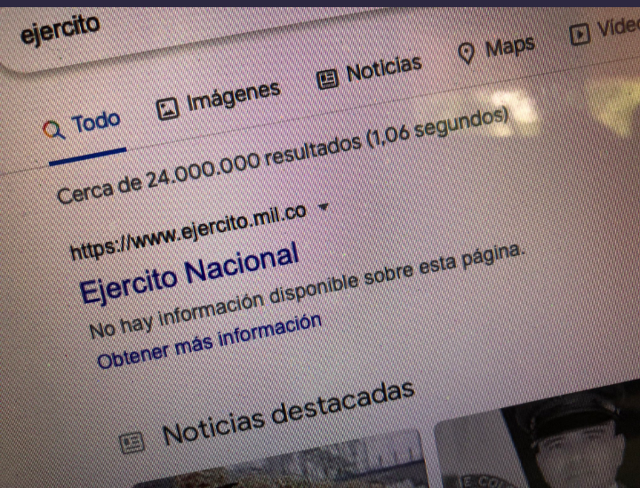 #Anonymous
Que extraño suceso, ahora que #anonymous reveló todo esto ya no hay información disponible sobre esta página del ejército Rodando por el suelo de risaLuna nueva con caraMono que no dice maldades 🤡