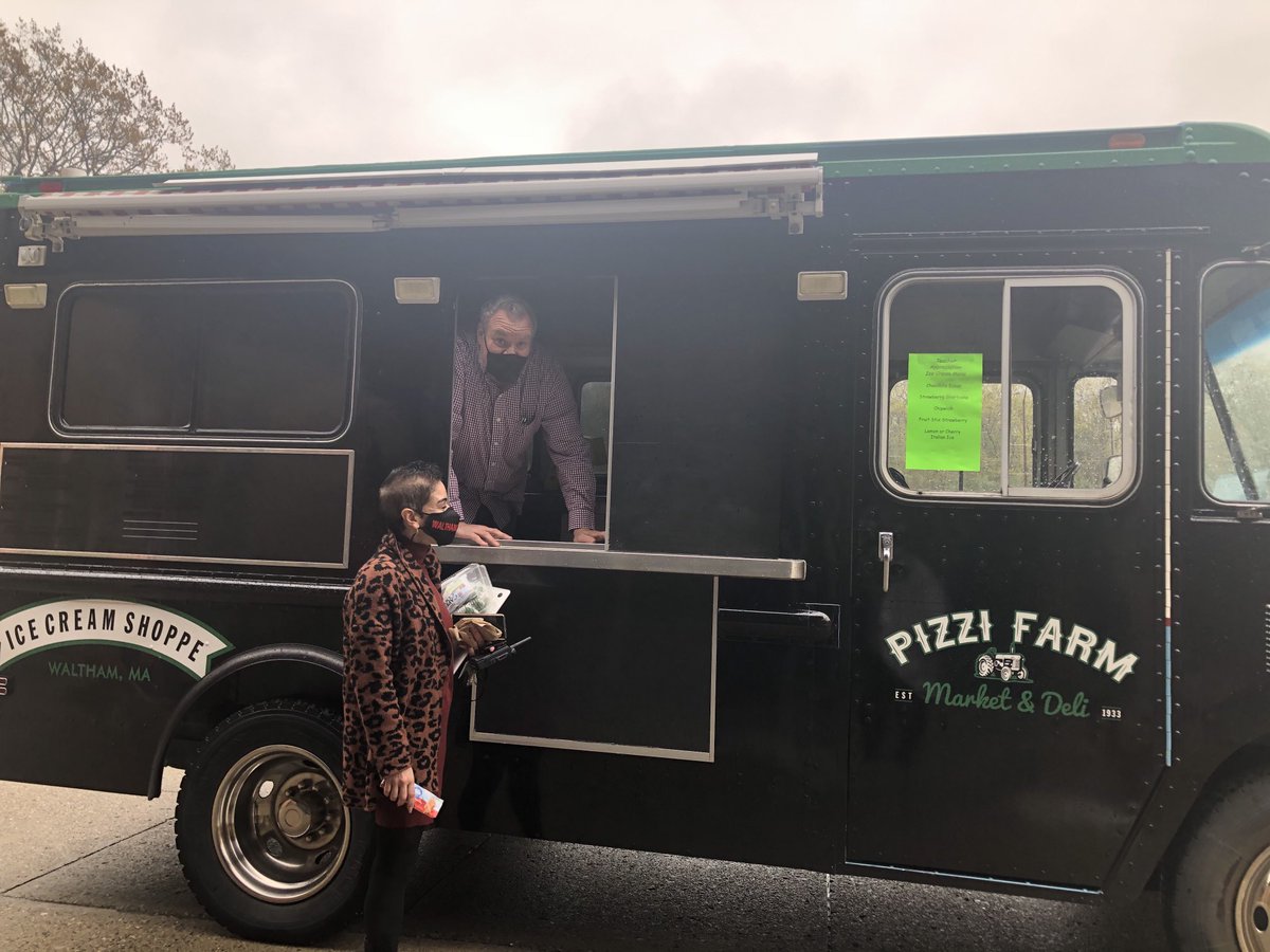 Thanks for the ice cream for #teacherappreciation. ⁦<a href="/WalthamHS/">Waltham High School</a>⁩ ⁦@Mr_Gelinas_WHS⁩ ⁦<a href="/Mrs_Pena_WHS/">Brenda Peña, WHS Principal</a>⁩ . Just what was needed on a rainy cold day!  #yesiateit