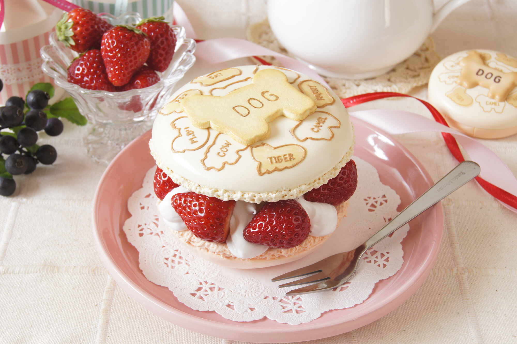 一番くじ Bandai Spirits 今日はたべっ子どうぶつの日 たべっ子どうぶつ コンパクト型 のお祝いケーキをつくってみました なんとオリジナルlineスタンプが発売されたみたい ほしい たべっ子どうぶつの日 ギンビス たべっ子