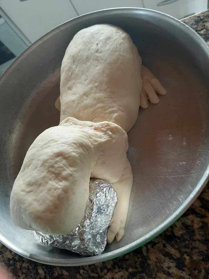 CAPYBARA_MAN's tweet photo. Capybara bread! 🍞 https://t.co/Dpk49M7BU0