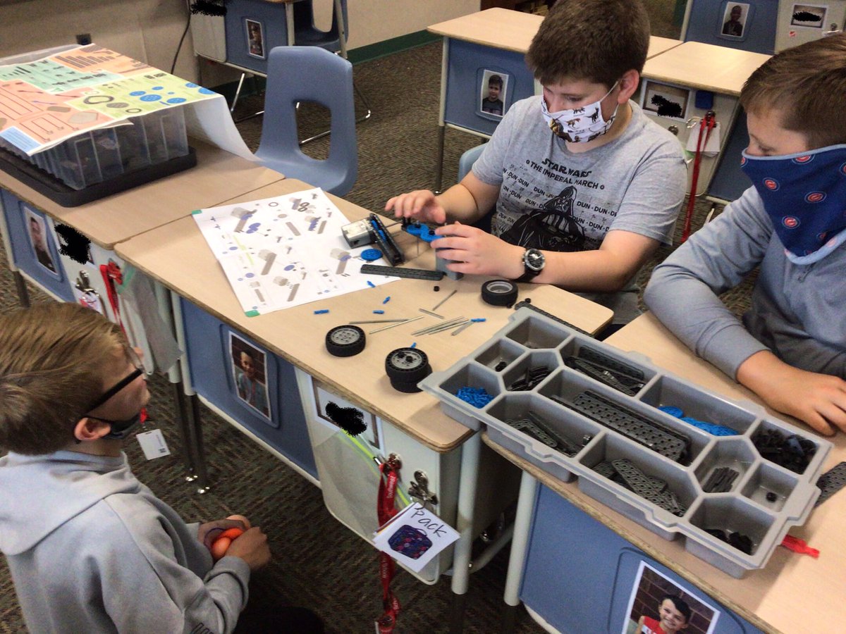 CES_MrsHallman's tweet photo. Coyote Connectors Camp Day 1 and 2! Hoping to hit the fields on Day 3! #robotics @TRoth32 @CES_MrsHallman https://t.co/7QoUUApeT7