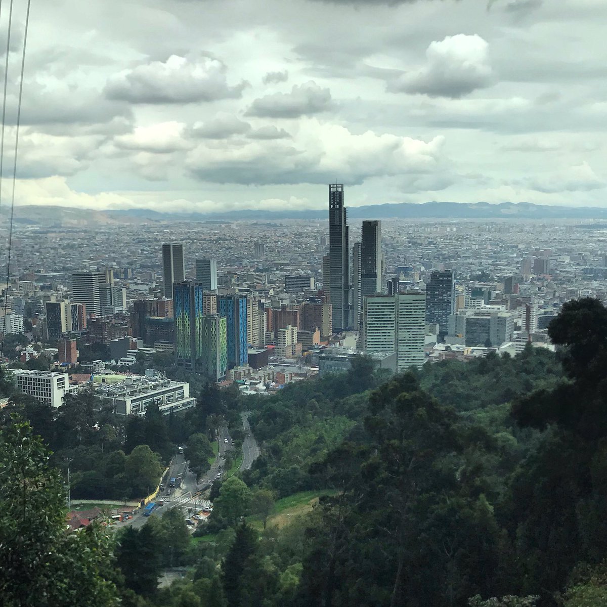 joseantonio1977's tweet photo. Llegamos a la hermosa ciudad de #Bogotá 🇨🇴 con @CopaAirlines vía #Panamá #PTY, aquí desde las alturas del Monserrate #DestinoCopa #Copa2Colombia #CopaAirlines https://t.co/EIjPxHydPu