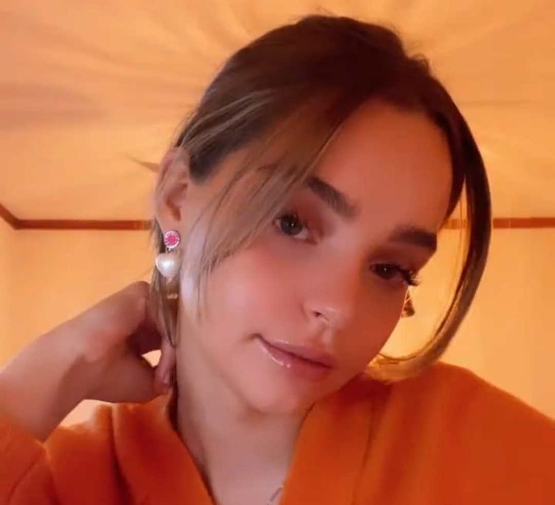 safeformaca's tweet image. 🧸𖥻 she is the definition of beauty