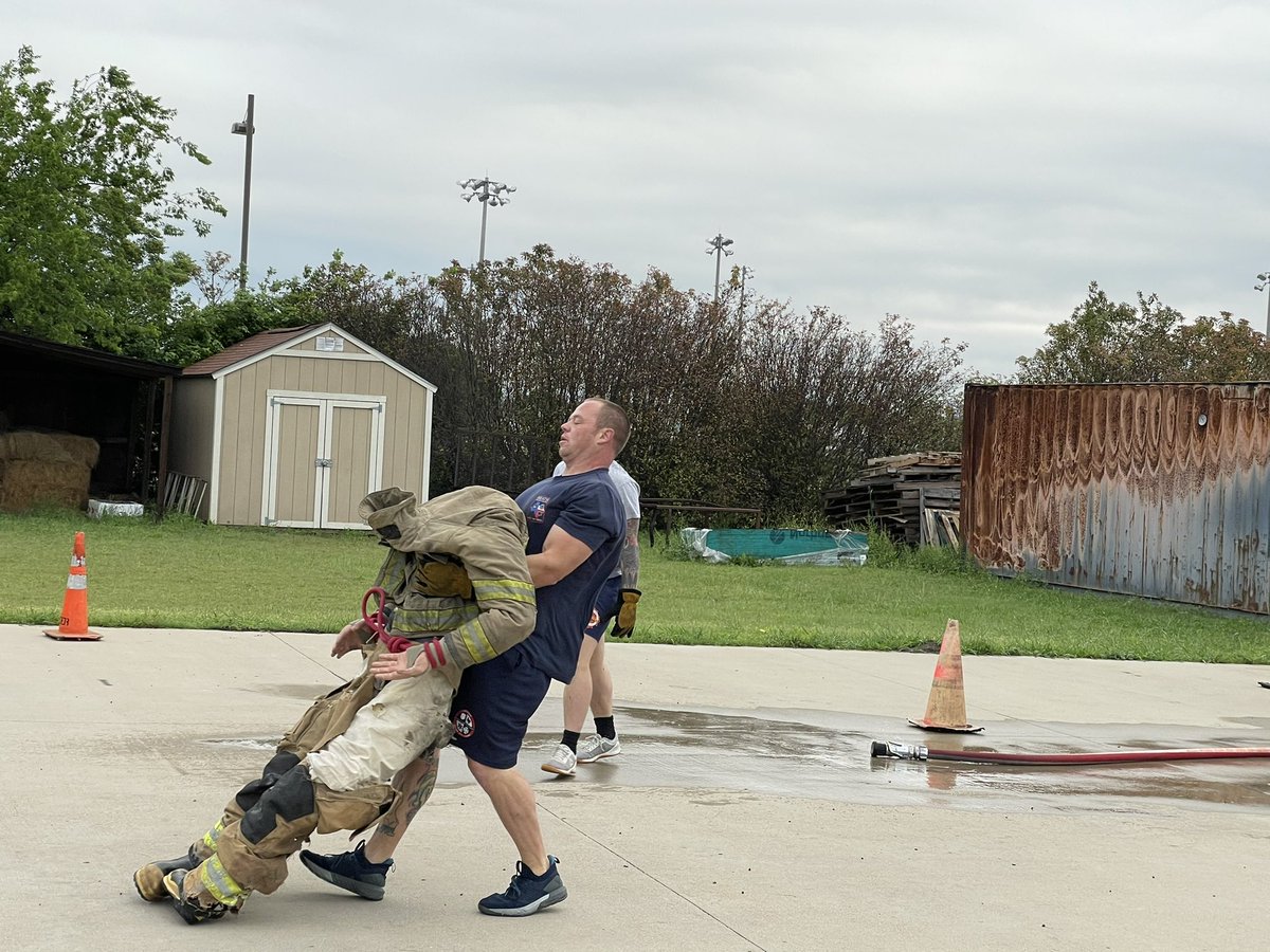 desotoFTC's tweet photo. Desoto training center physical training today. https://t.co/BTbkVyHRzA