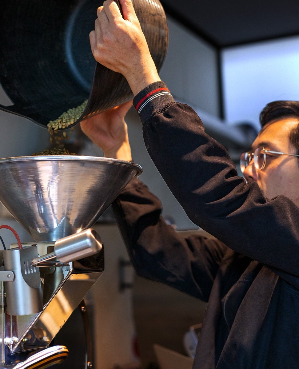 beyondcoffeehq's tweet photo. This despatch is super delicious... We have an Ethiopian from Guji. With tasting notes of Rich Mixed Berries and Dark Choc...

Smash --> https://t.co/nHrIdjifxc to get freshly roasted coffee delivered to your door :) You'll thank us later. https://t.co/h6UBQKZxEt