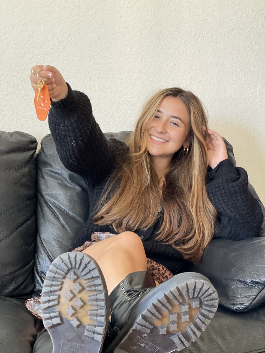 MAKE THESE KEYS YOURS!🔑✨

Feel this good when you sign for one of the LAST STUDIOS in West Village!

Enjoy a fully furnished renovated studio apartment, with amenities right outside your door! 😁

LIMITED SPOTS LEFT!! Call us today at (805)783-2500 to save your spot! ☎️