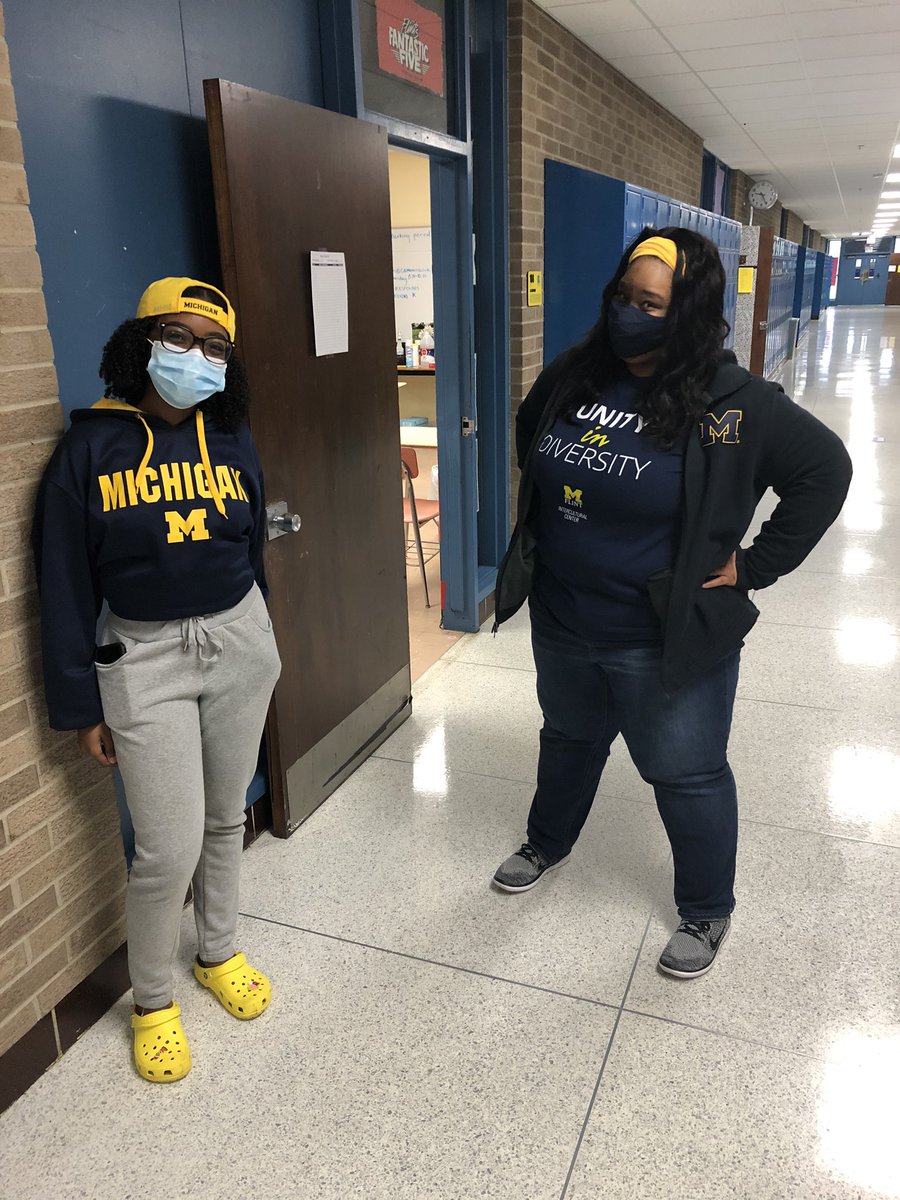 Today was C-A Signing Day for seniors! It’s the day we celebrate senior plans after high school.
When this diva walked up to my door, we both looked at each other’s outfits and clapped. So, here’s our social distance picture, even though we wanted to hug 💙💛