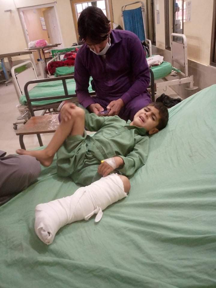AsifIqbalReal's tweet photo. The Government Should Take Action Against The  MS of Timergara Hospital, and Put Inquiry in This Issue.
@ImranKhanPTI
@IMMahmoodKhan 
@Jhagra 

#SaveHealthInDir https://t.co/FLPeNXs0CH