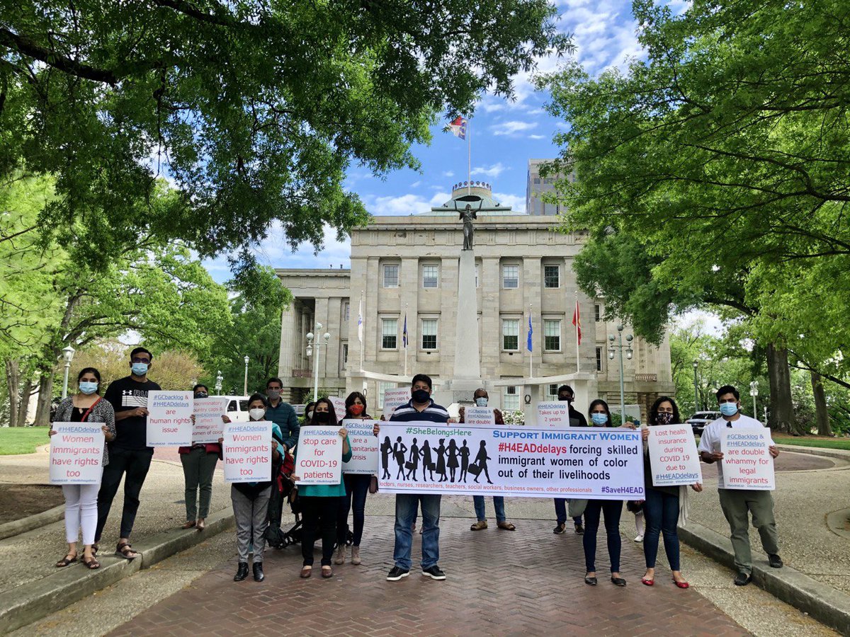 bussssybee's tweet image. America is the land of dreams. Not the land of broken, disillusioned dreams. Lets not stop qualified women from working or giving up jobs they have .@WhiteHouse. #PotusMustActNow to resolve #H4EADdelays ASAP. #USCISMadeMeQuitMyJob #BackTogether