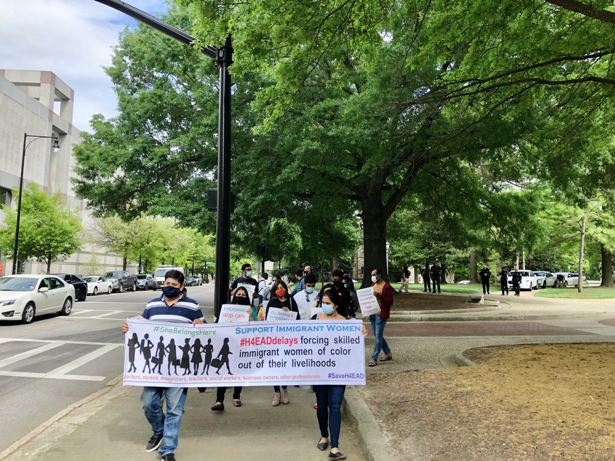 VinodDamle's tweet image. It is one thing to CHOOSE to stay at home for whatsoever reason, but a WHOLE other thing to be forced to be home, unemployed, dependent and ultimately depressed. #USCISMadeMeQuitMyJob due to #H4EADdelays .@WhiteHouse #PotusMustActNow #BackTogether