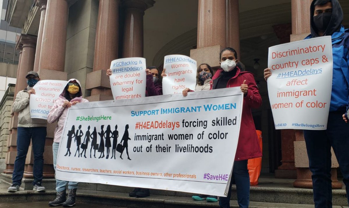 FemaleUSGrad's tweet image. I am an essential worker, going to work during pandemic to get my clients any help they need,risking chance of getting covid @WhiteHouse #USCISMadeMeQuitMyJob due to #H4EADdelays #PotusMustActNow #BackTogether