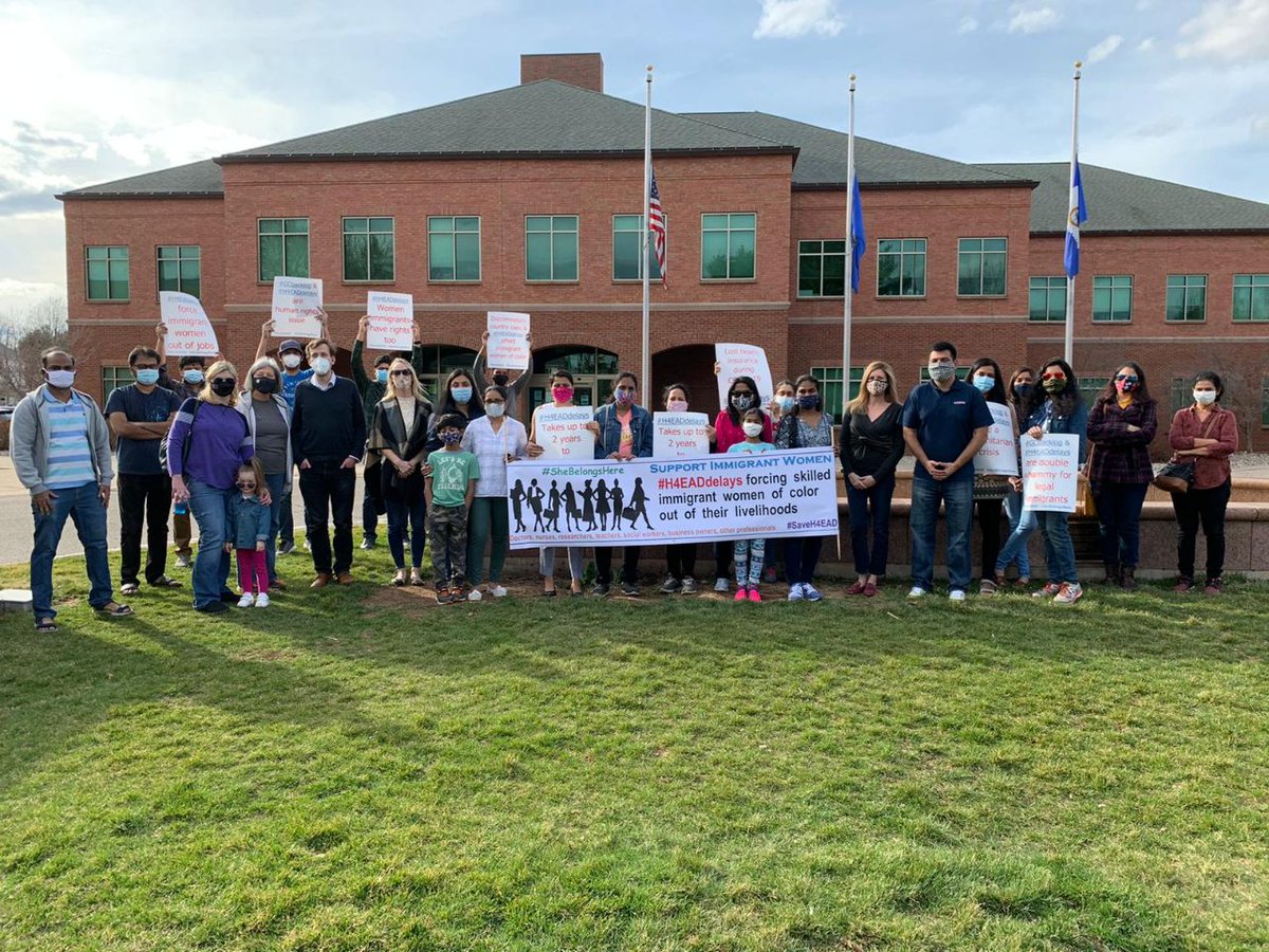 bussssybee's tweet image. Educated women with flourishing careers came to US to be with spouses. In return they got years of no identity and lost opportunity to work. Respite came in form of H4EAD, but #H4EADdelays are causing #USCISMadeMeQuitMyJob #PotusMustActNow @WhiteHouse