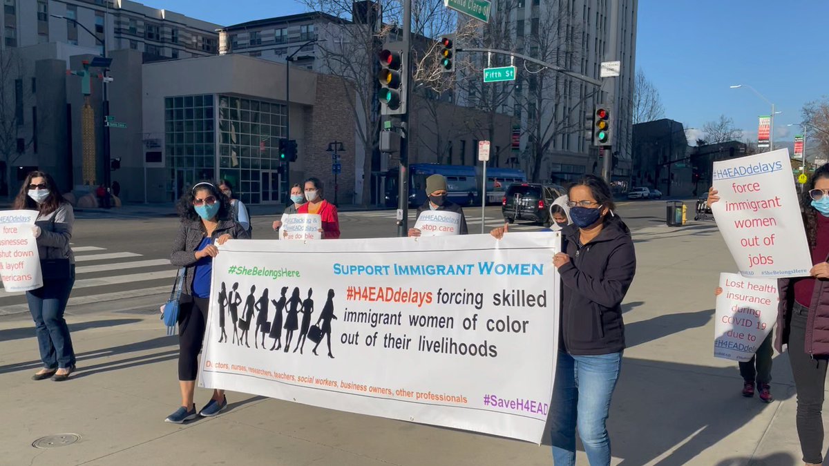 Phanirajesh3's tweet image. H4EAD infuses talent and entrepreneurship into the system. Both H1B and #H4EAD holder pay taxes and contribute to the society. Yet #USCISMadeMeQuitMyJob due to #H4EADdelays by .@USCIS .@WhiteHouse #PotusMustActNow #BackTogether