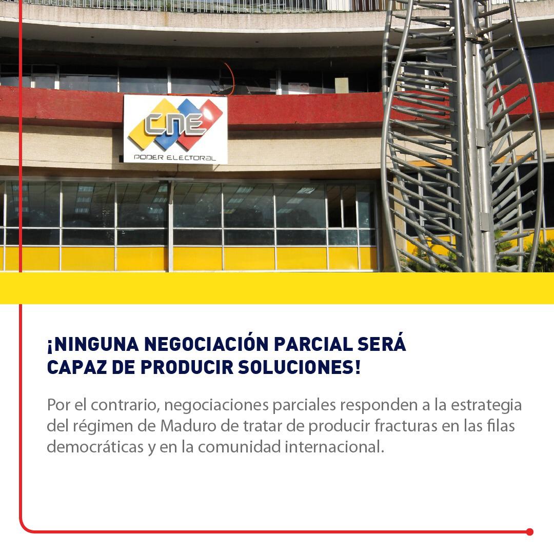 VoluntadPopular's tweet image. Las negociaciones parciales responden a las intenciones del régimen de tratar de producir fracturas en las filas democráticas, por lo que ninguna de estas darán soluciones reales al la profunda crisis en Venezuela. #NoAlCNEInconstitucional