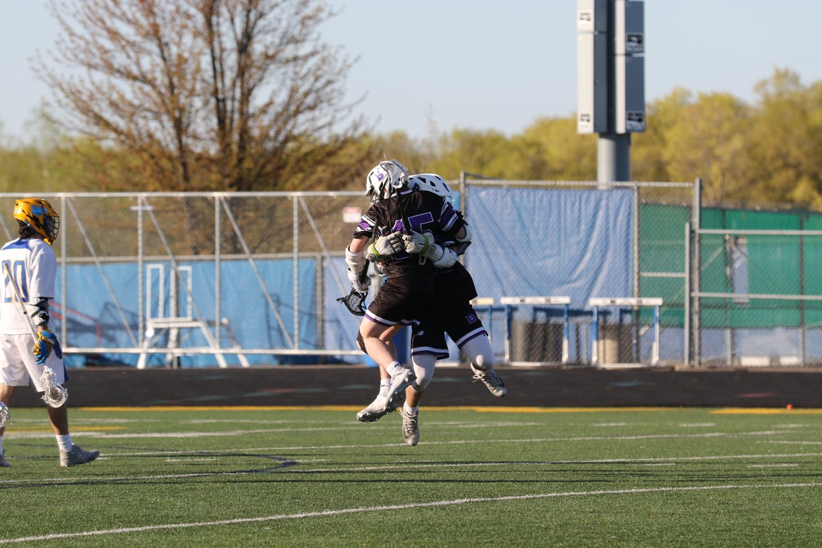 laplante71's tweet photo. Highlights from tonight's boys lax game. It was an exciting  game with an exciting finish. Wayzata came out on top 11-10 over Buffalo. https://t.co/CyMafp72Y9