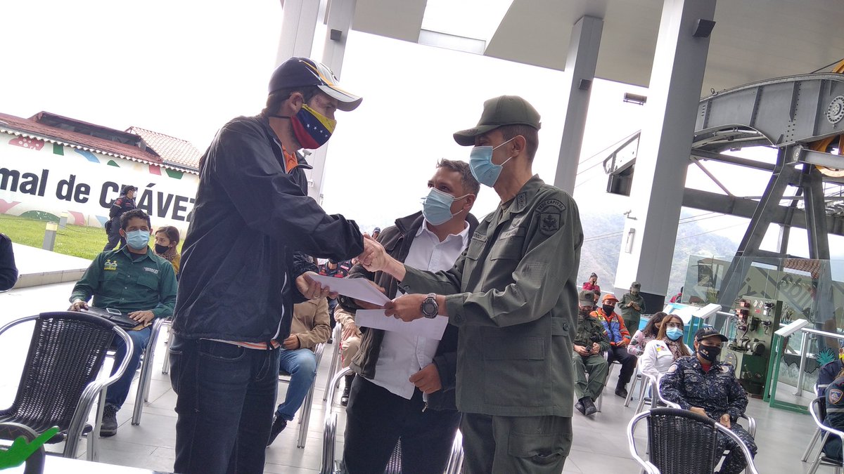 #04May | Se entregaron reconocimientos a organizaciones voluntarias, instituciones y autoridades que han apoyado de manera exitosa en la extinción y mitigación de Incendios Forestales en el estado Bolivariano de Mérida #PrevenirPorLaVida |