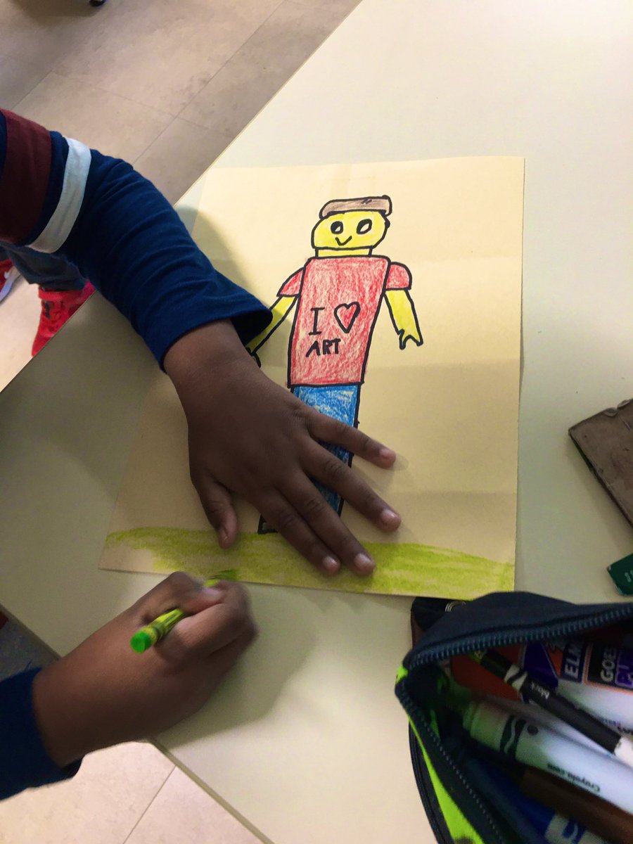 NjoyartJoy's tweet image. Loving our Legos and Art life @DLE_Lions ! #funwithlegos #hearourroar #loudandproud