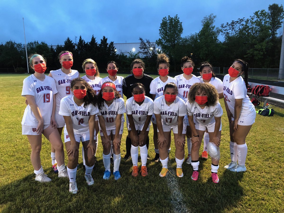 Big win to start the week! 8-0 over Manassas Park. Kaitlynn and Steph Reyes with 2 goals, Kylee with 1 and Alexa coming thru with the hat trick!