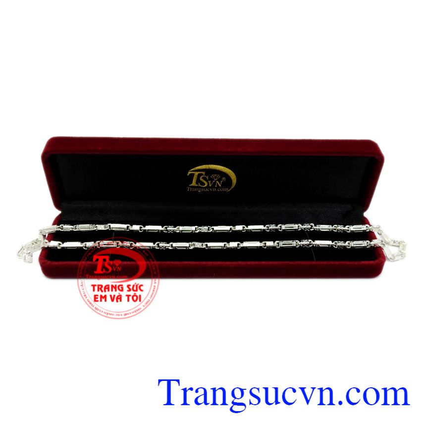 trangsucvn_com's tweet photo. https://t.co/StL1nSypn2 Dây chuyền bạc nam tính đẹp mang đến vẻ lịch lãm, phong cách cho phái mạnh. https://t.co/0XxbHYuyJJ #daychuyen #daychuyennambac #daychuyen #daychuyenbacdep #daychuyendep #daychuyenbac925 #EVT #EMVATOIhttps://evt.vn/ https://t.co/U8FgHPhi4d