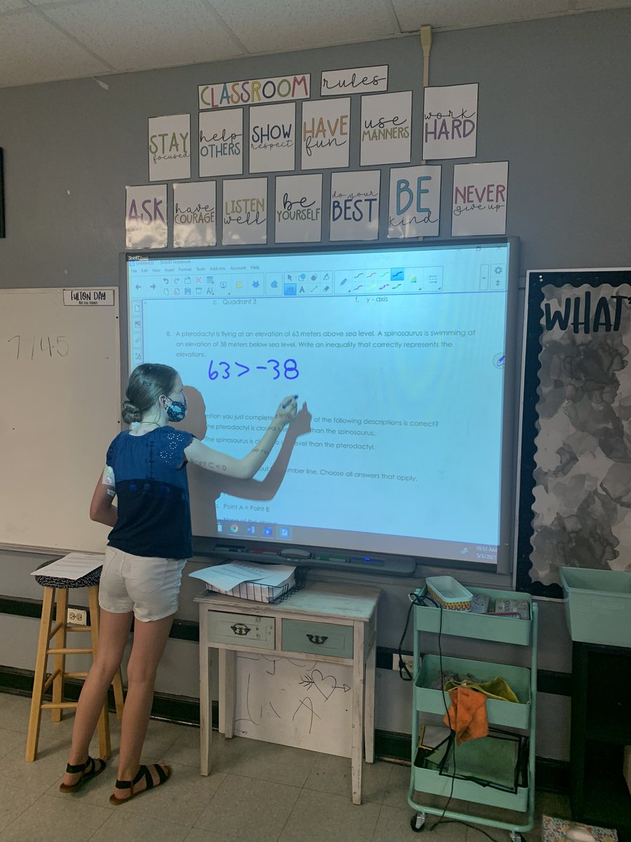 itsmslechiara's tweet photo. Love seeing my kids get up and teach❤️❤️ #fultonproud #fmsteach https://t.co/ZA2A12YeMs