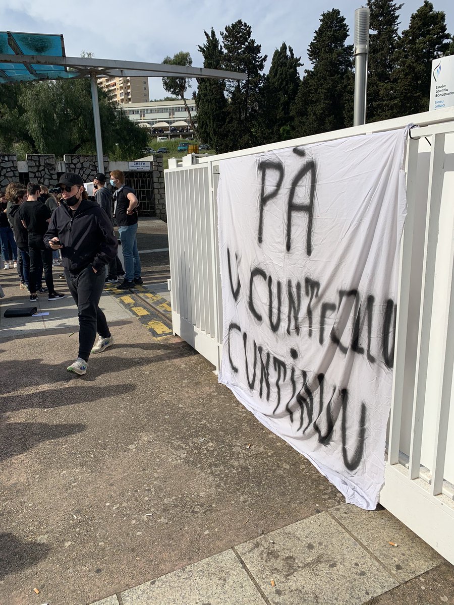 TomZannier's tweet photo. #Bac2021 #BacNoir https://t.co/PsTqvNjITZ