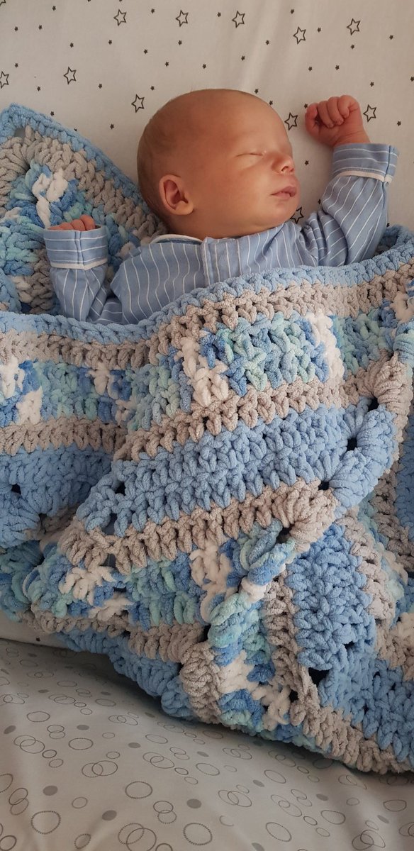 Sarah Newton (@sarah_newton86) on Twitter photo Happy international day of the Midwife to the wonderful team <a href="/GEHMaternity/">GEH Maternity</a> <a href="/GEHNHSnews/">George Eliot Hospital NHS Trust</a> who bought my son safely into the world and made sure I had a very calm, positive and fabulous birth! You were fab, and I rave about how great my experience was to anybody who will listen! Happy international day of the Midwife to the wonderful team <a href="/GEHMaternity/">GEH Maternity</a> <a href="/GEHNHSnews/">George Eliot Hospital NHS Trust</a> who bought my son safely into the world and made sure I had a very calm, positive and fabulous birth! You were fab, and I rave about how great my experience was to anybody who will listen!