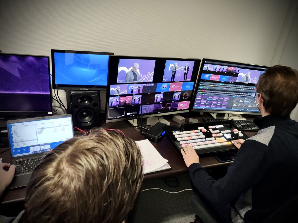 stephanejobert's tweet image. 2eme journée de la #MWeek avec @Emarketing_fr 🚀🚀