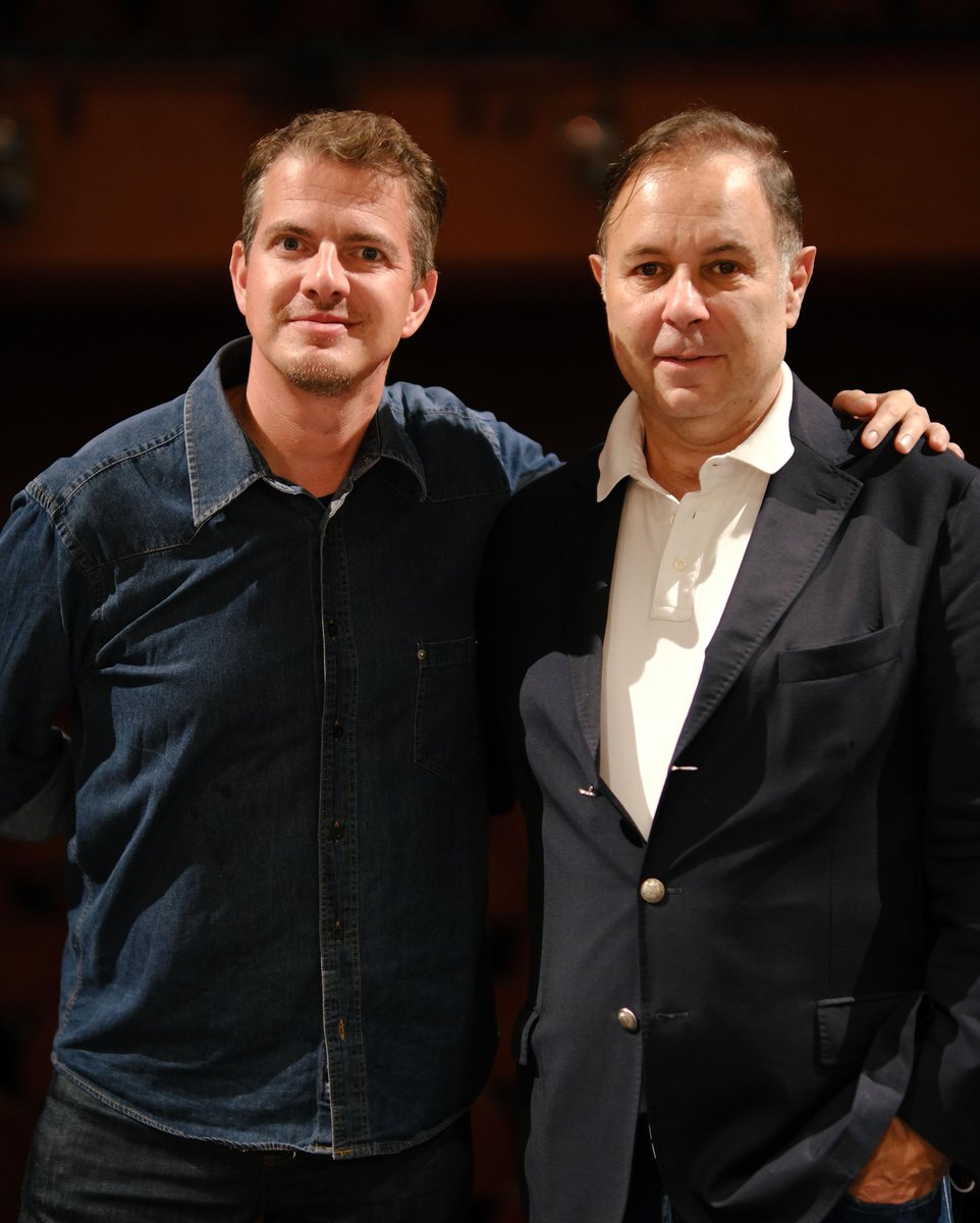 Aujourd'hui, premier jour d’enregistrement de "Rinaldo" avec Philippe Jaroussky... Eric Vigié qui le soutient 💪🏼
A suivre… 😉