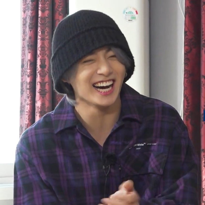 jungkook pics (@koosfoider) on Twitter photo 