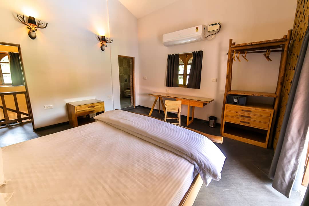 resort_amour's tweet photo. The finest hotel at the best price❤️😍
Check it out ☑️. Link in bio 📝
.
.
.
.
#goa #resortingoa #travelling #vacation #instagood #travel #nature #holiday #beautiful #travelgram #travelphotography #photooftheday #sky #instatravel #sea #picoftheday #wanderlust #travelblogger https://t.co/aPhyjKdCrB
