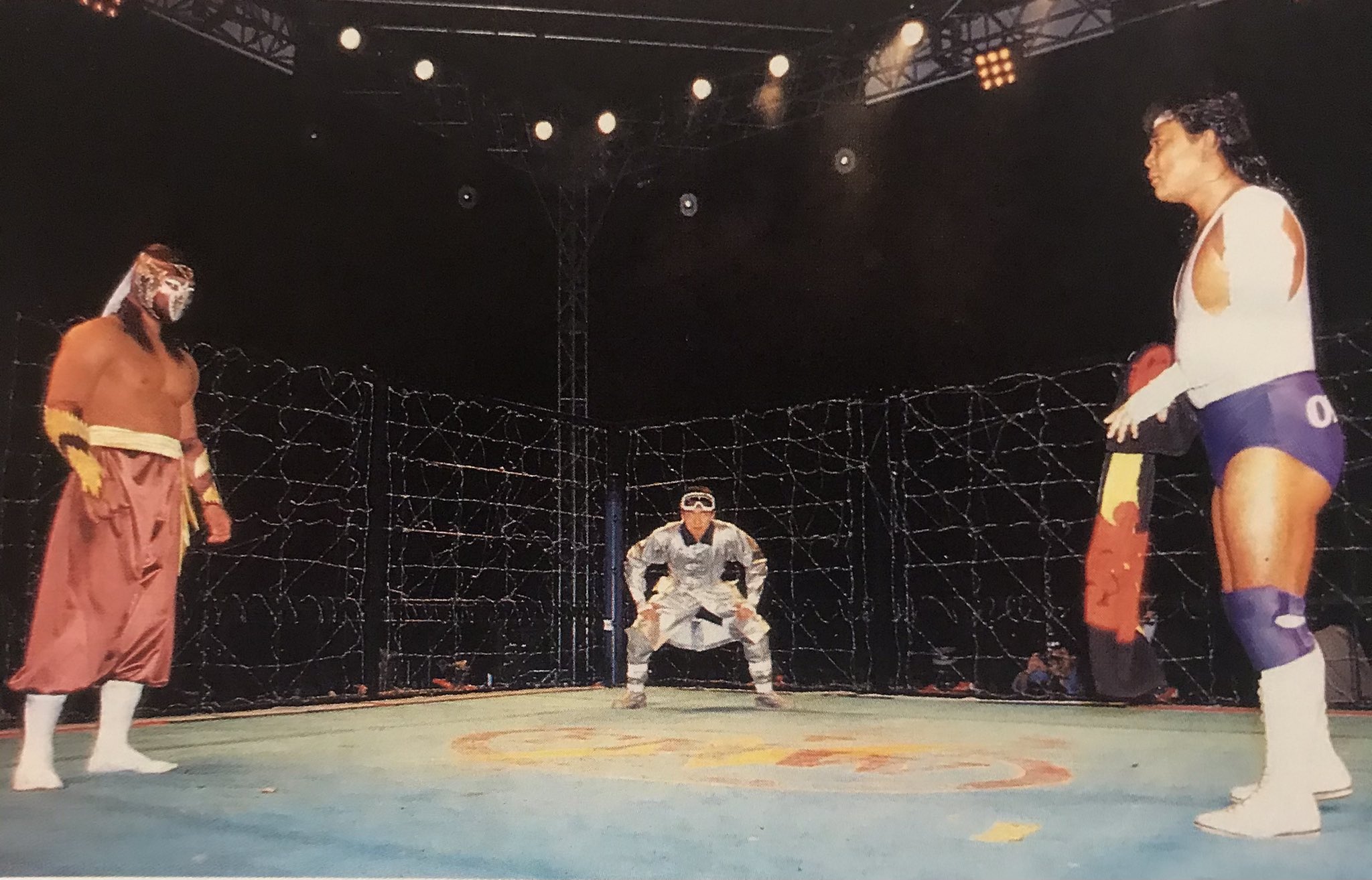 Deathmatch Wrestling Bret på Twitter: &quot;The biggest FMW show would take place on May 5, 1995 at Kawasaki Stadium with Atsushi Onita taking on Hayabusa in a Exploding Cage Death Match in Onita&#39;s retirement