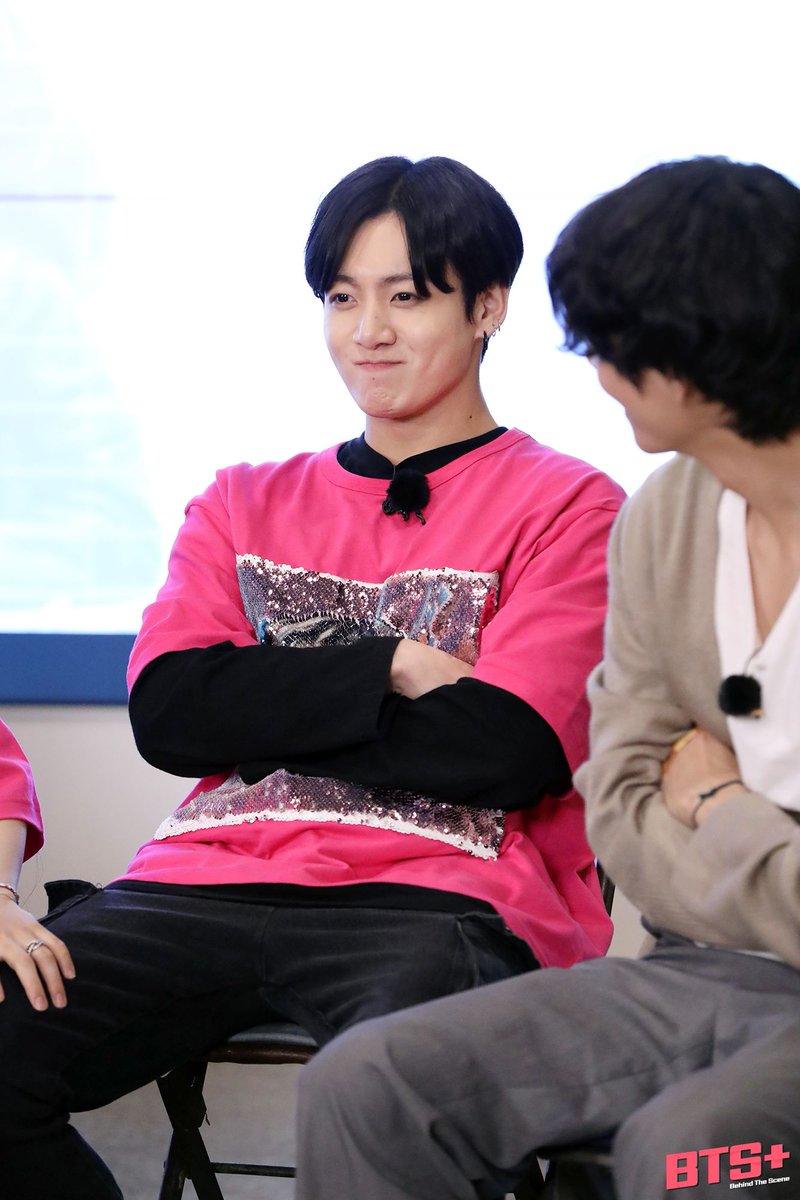 nineteeneleanor's tweet photo. #JIMIN #JUNGKOOK
SAME COLOR SAGA CONTINUE IN RUNBTS EPISODES
THREAD 🐥🐰💜
#RUNBTSEP119 #KOOKMIN #JIKOOK
#PINK 😁 https://t.co/nkZjsY8QGj