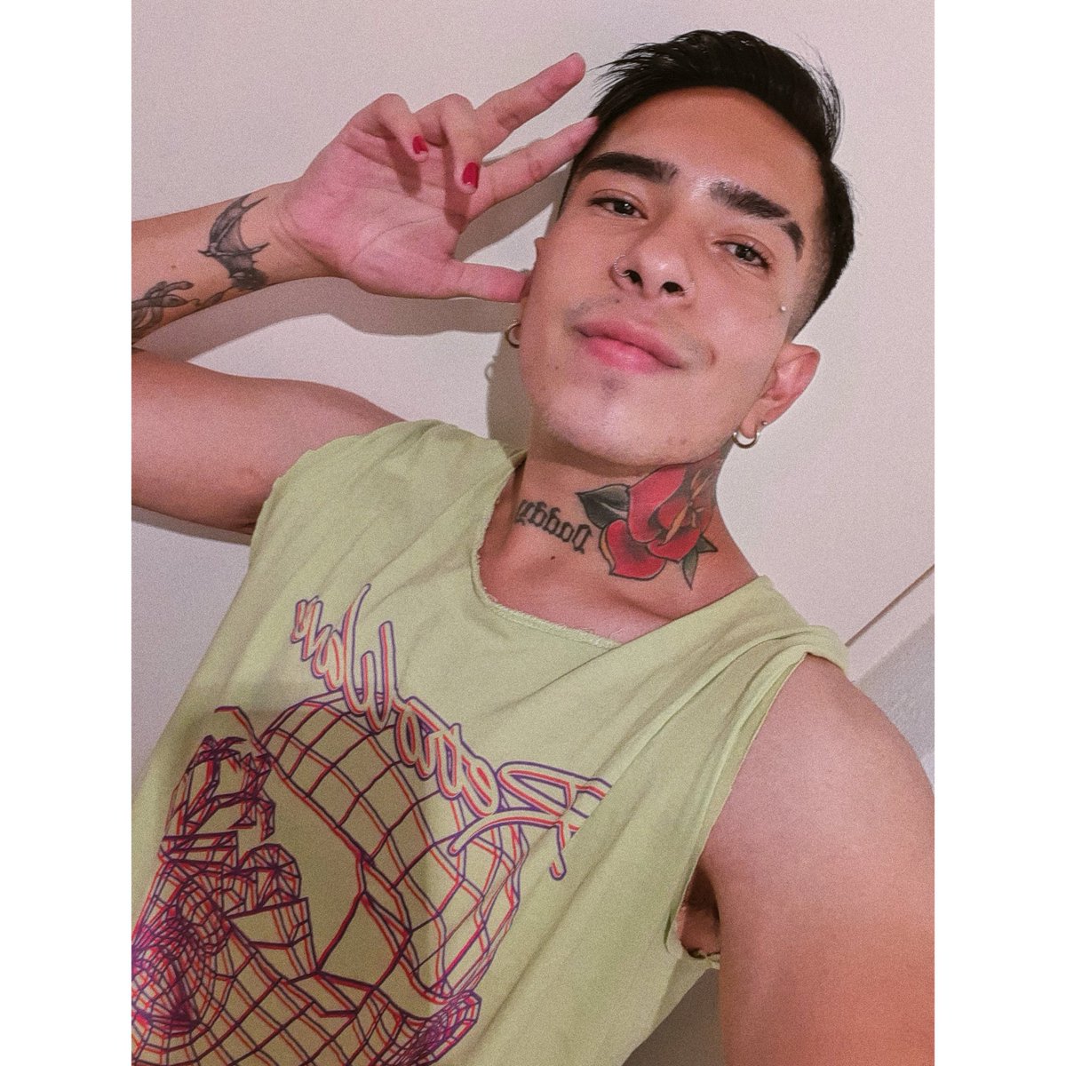 BaDaddy97's tweet photo. Ey✌🏽 https://t.co/KPsiIGfvWn