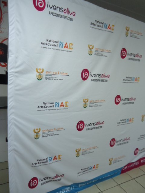 kaya_image's tweet photo. Corporate branding is important when starting a company 🤞🏽
Get your advertising materials done with us😋
😍 Wall Banner 
😋Pull Up Banner 
❤T-shirt printing 
📲📞 078 937 6642 / 073 917 3977
📧 info@kayaimage.co.za https://t.co/2XNYsldKm2