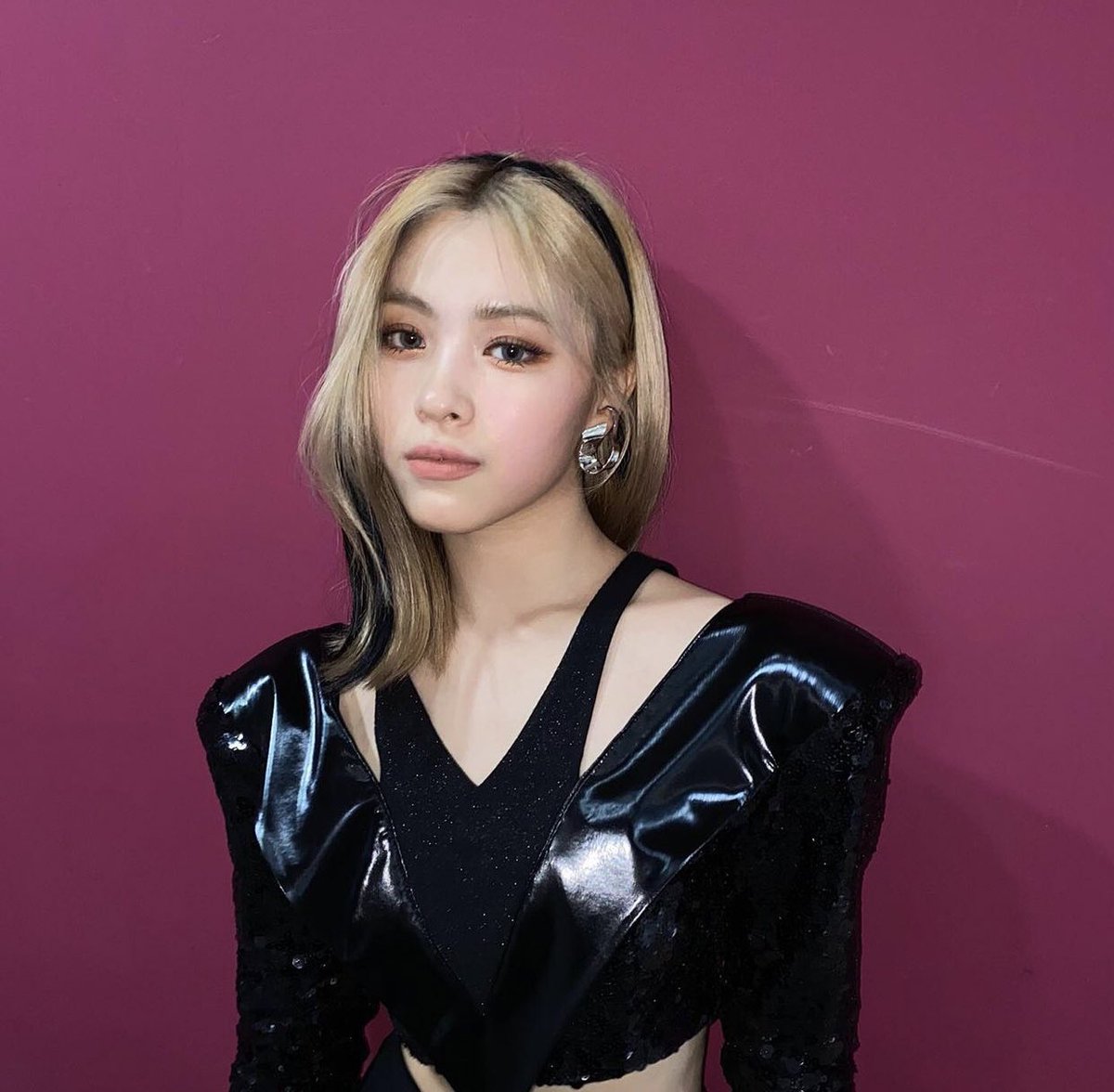 instagram.com/p/COepqBMh8Xy/… 🖤