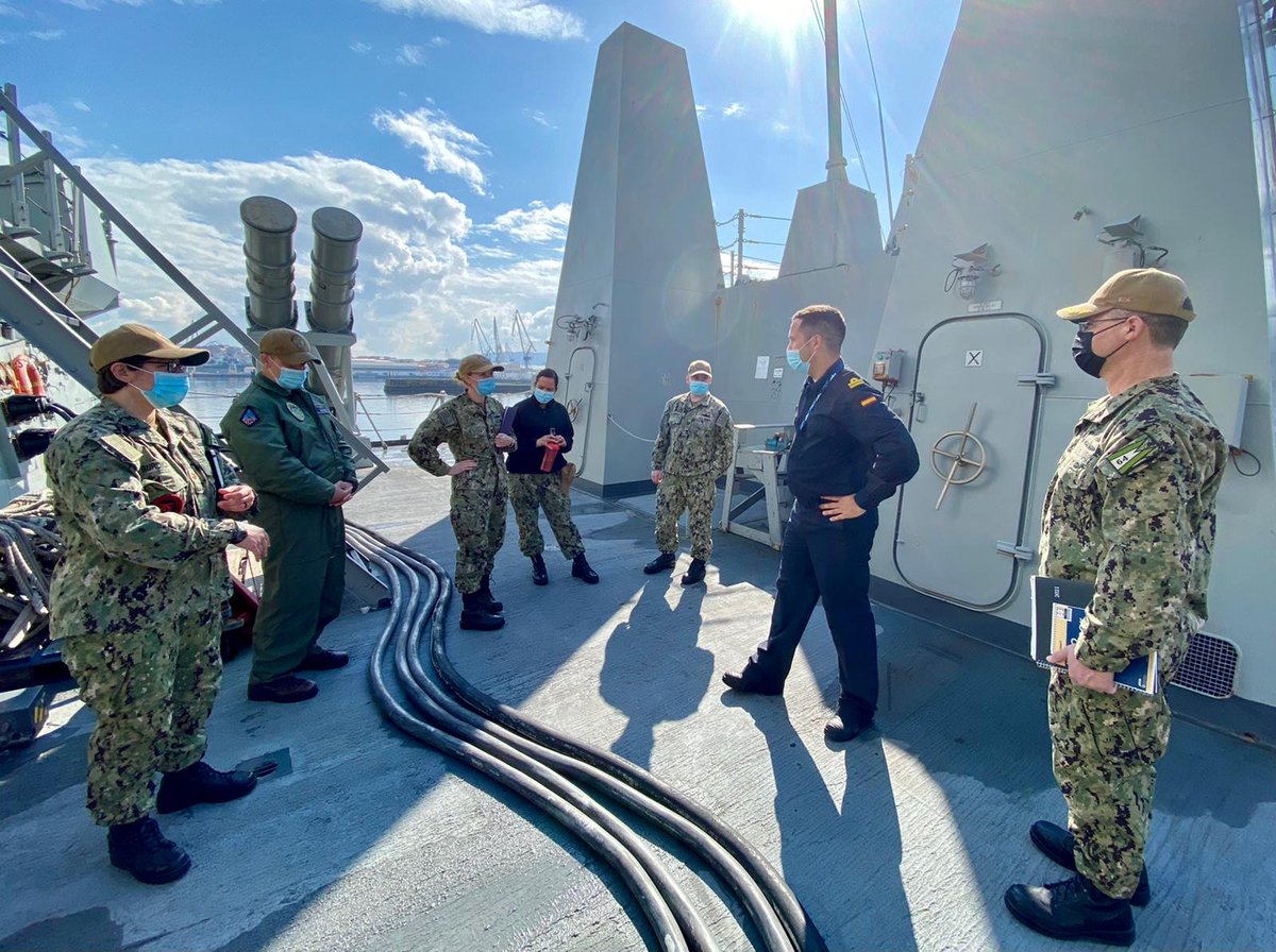 Armada_esp's tweet image. ¡Preparando motores para las maniobras #FormidableShield2021!

El personal de la Sexta Flota 🇺🇸 que navegará a bordo de la fragata #CristobalColón, buque de mando de las maniobras ya está en #Ferrol ultimando los preparativos.

#SomosLaArmada ⚓️ 🇪🇸 #DefendemosEspañaDesdeLaMar