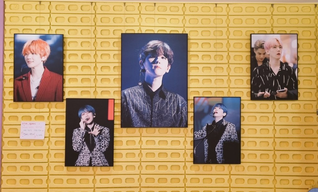 a_zurErica_48's tweet photo. 진짜 너무너무 이쁘고 사랑스러운 카페였어여💗
큥데이-이브날⭐ 잘 보내고 갑니당><
#해피_큥스데이 https://t.co/4IOPoNgsX2