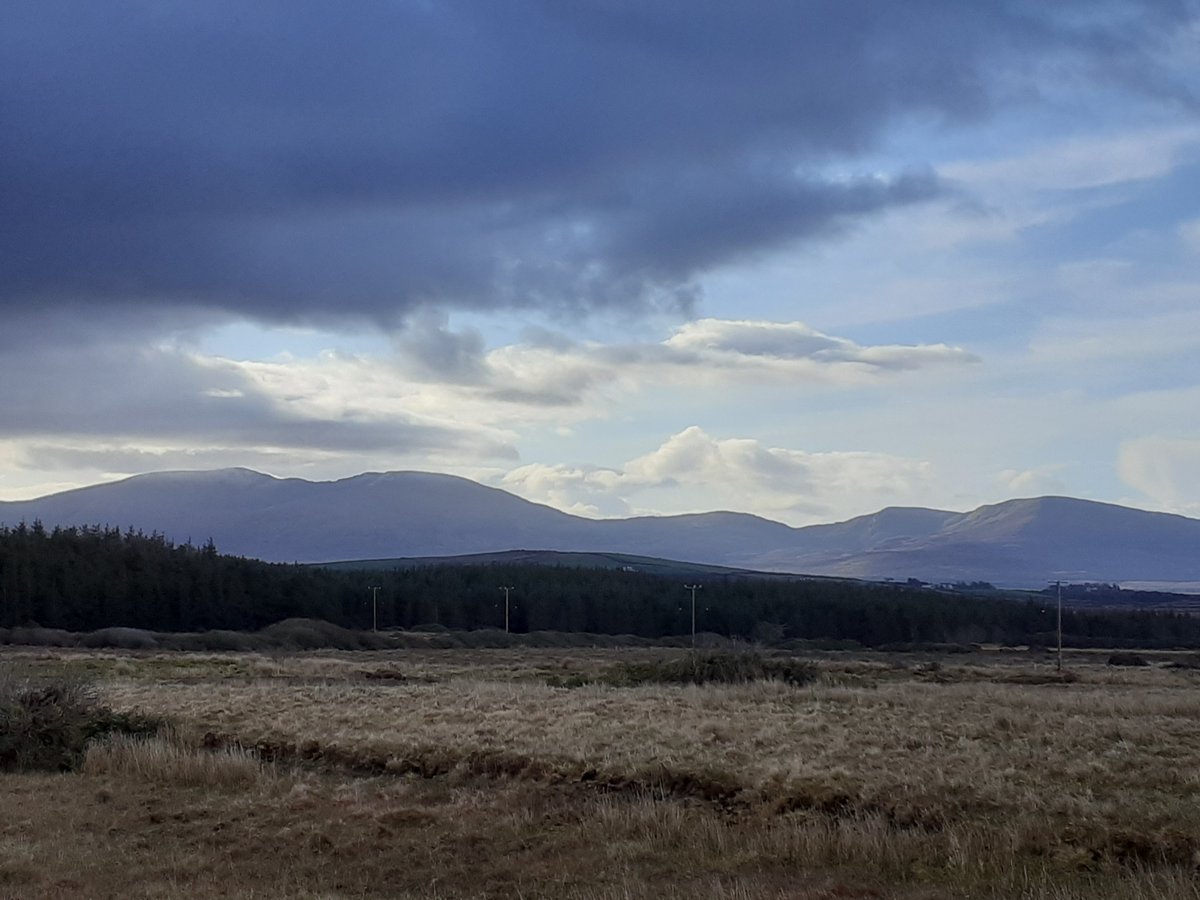 felixd0r's tweet photo. Snow on The #Nephins in Ballycroy in May uuuugh ๐ฅถ๐ฅถ
They're not the Alps!! https://t.co/4DFHITAH26