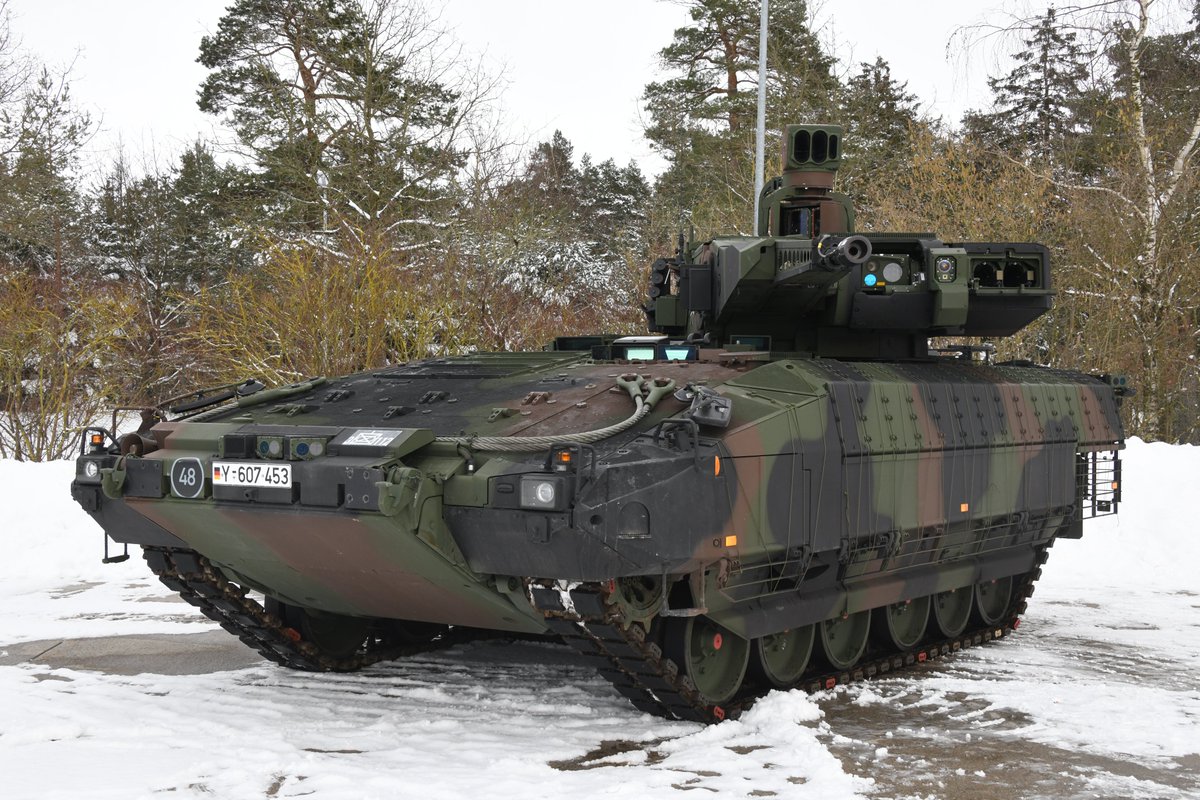 Deutsches_Heer's tweet photo. Digital, leistungsstark, einsatzbereit: Raubkatze erfolgreich in #Bayern angesiedelt! Für die Unterstützung der #VJTF2023 verfügt die #Panzerbrigade12 #Heer über zwei bestens ausgestattete #Panzergrenadier|bataillone. Die gesamte #Puma|story hier: https://t.co/x5NhHhyOPJ https://t.co/VOIAA0wRpB