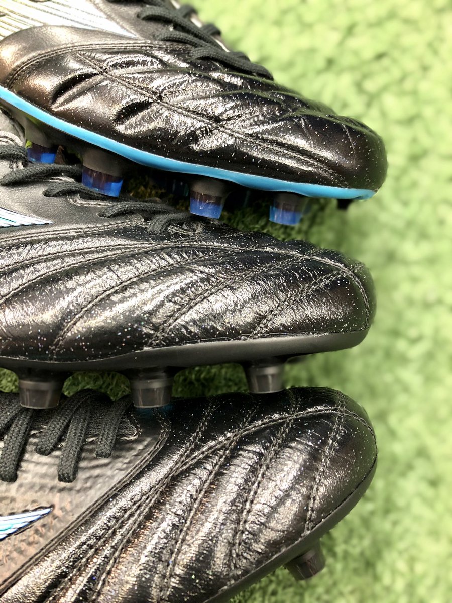 KKishispo's tweet photo. 【流行りのアレ🤔⁉️】
無量空処⚫️🔵
#MIZUNO
#CYBERPACK
#っぽいですよね
#レビュラはクリアランス中
#kishispo
#kemari87 https://t.co/wuJ1M30Ga7