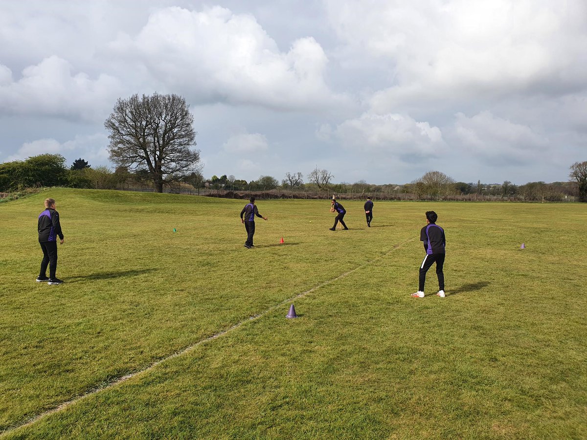 MrCHickman1's tweet photo. Year 8 have been showing off their leadership skills this week. Using creativity to design their own games and then teach them to other students. Some great ideas!! https://t.co/D7OZRlLAWd
