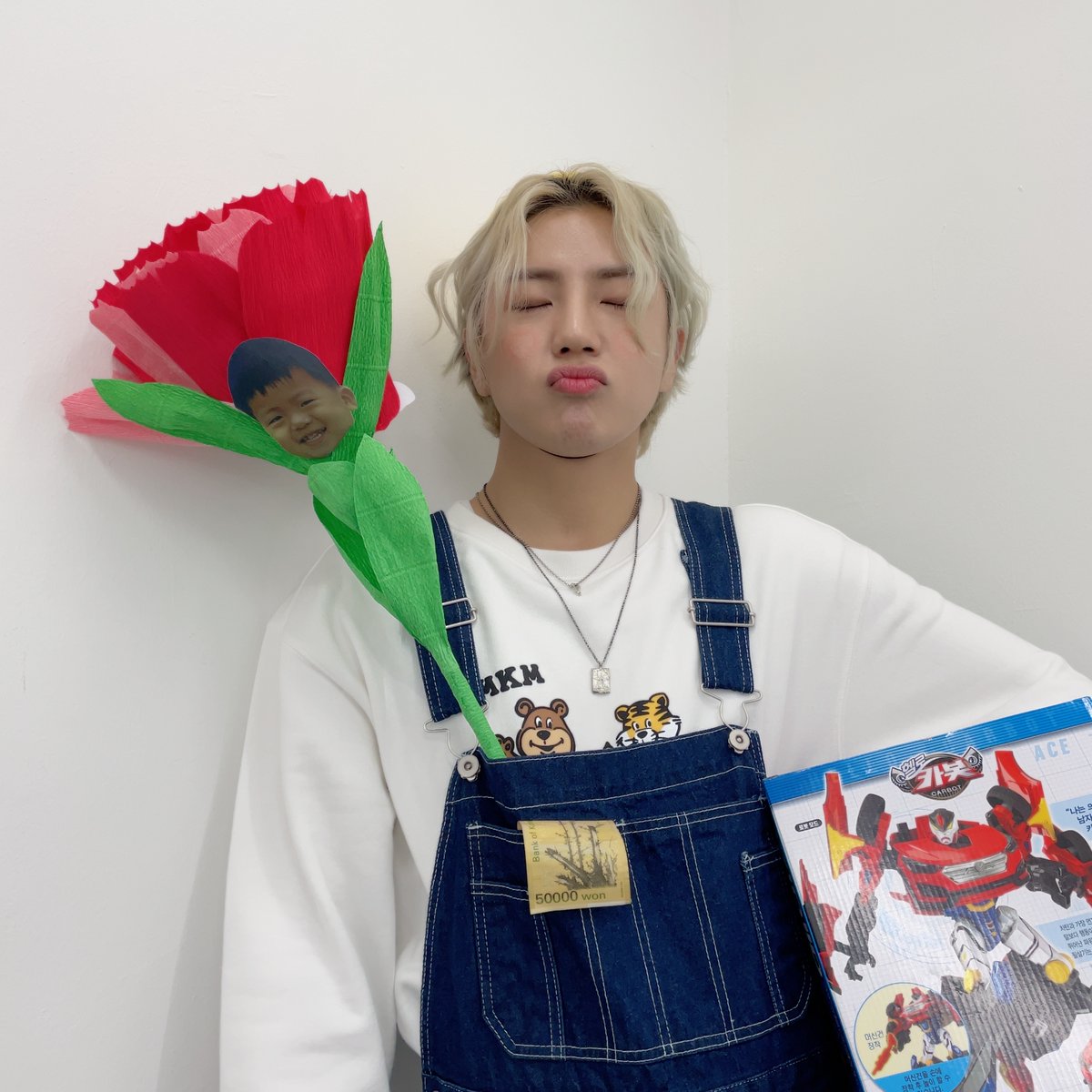 A C E Official Ace7 Twitter