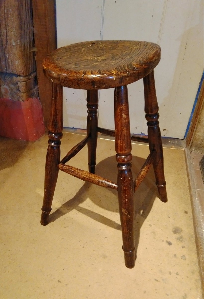 eversleybarn's tweet image. #elmstool #antiquestools #leatherfootstool #chesterfieldfootstool #leatherchair #clubchair #tubchair #antiquechairs #judismithantiques #eversleybarnantiques #hantsantiquesshops