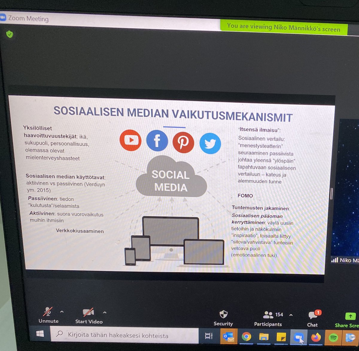Kiitos tutkijatohtori @niko1man Niko Männikkö todella innostavasta ja monipuolisesta esityksestä #some n vaikutuksista nuoren mielenterveyteen! <a href="/oamk_ouas/">Oamk</a> <a href="/unioulu/">University of Oulu</a>  @Terveystiede_OY Nuoren mieli murroksessa-webinaarissa #osaaminen vahvistuu