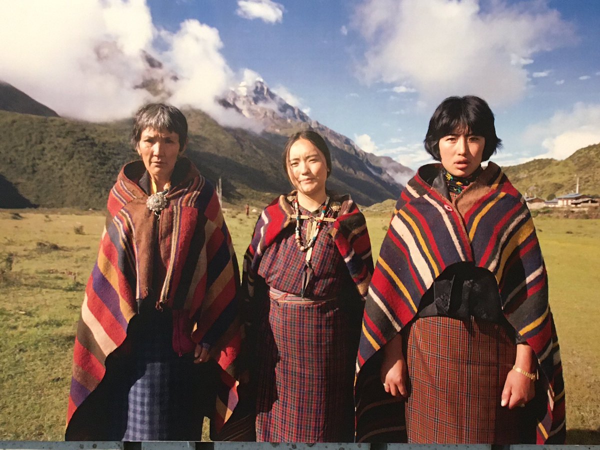 しとし ブータン 山の教室 実際にルナナで暮らす少女 ペムザム の可愛さ 彼女が初めてウゲンと会話するシーン 話し方や笑顔含めてパーフェクトなのだ 私も誰かにお願いする時 このペムザムを思い出そう 彼女の家庭環境が現実と同じなのも驚いた